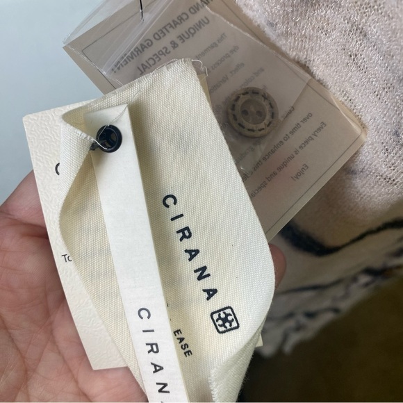 NWT Cirana Sleeveless Sweater Top Sz XS Taupe / Black Anthropologie - Picture 8 of 14